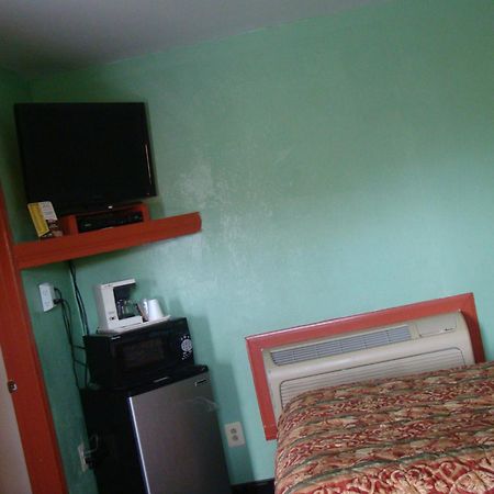 Budget Inn Mount Airy Szoba fotó